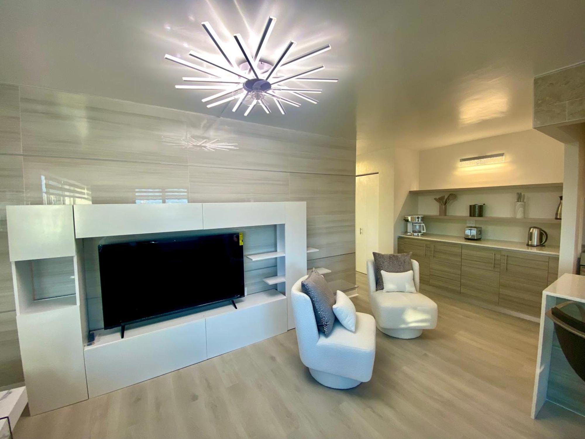Panoramic Luxurious Waterfront One Bedroom Apartment With Miami Skyline View Free Parking 5Min Drive To Miami Beach Eksteriør billede