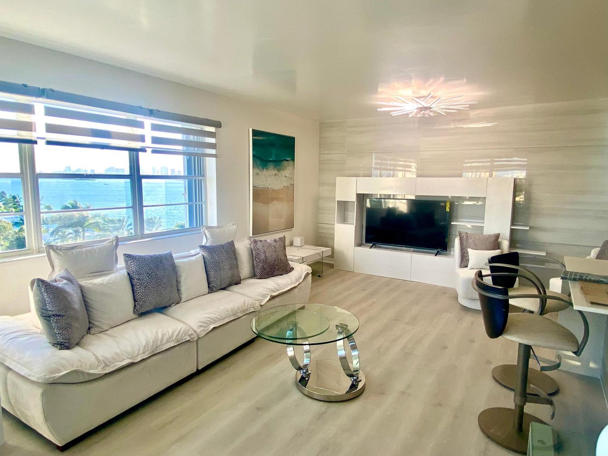 Panoramic Luxurious Waterfront One Bedroom Apartment With Miami Skyline View Free Parking 5Min Drive To Miami Beach Eksteriør billede