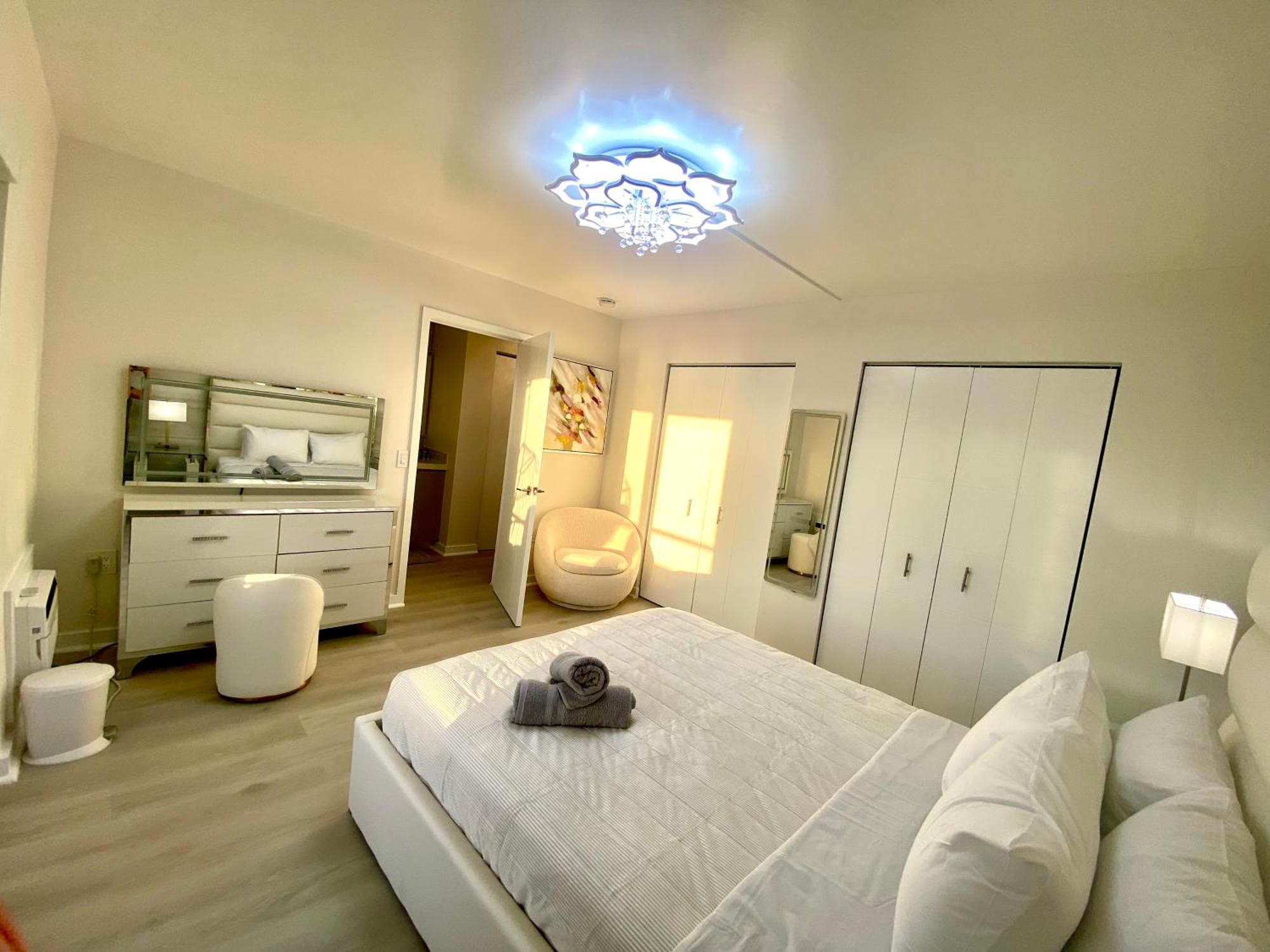 Panoramic Luxurious Waterfront One Bedroom Apartment With Miami Skyline View Free Parking 5Min Drive To Miami Beach Eksteriør billede