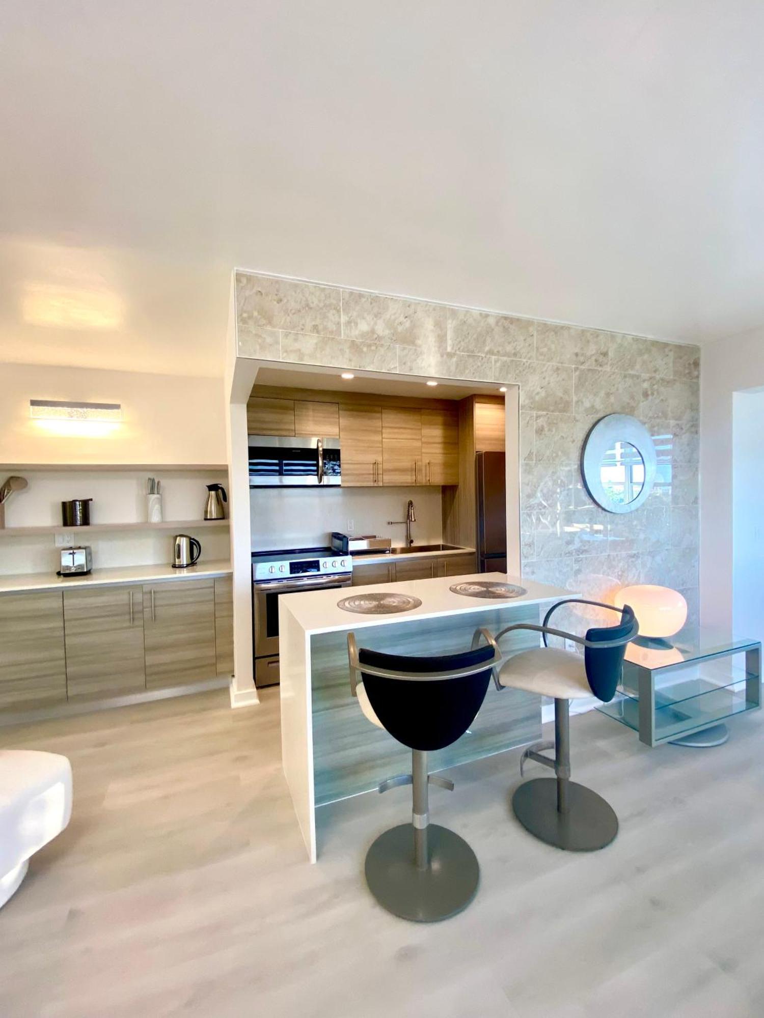 Panoramic Luxurious Waterfront One Bedroom Apartment With Miami Skyline View Free Parking 5Min Drive To Miami Beach Eksteriør billede